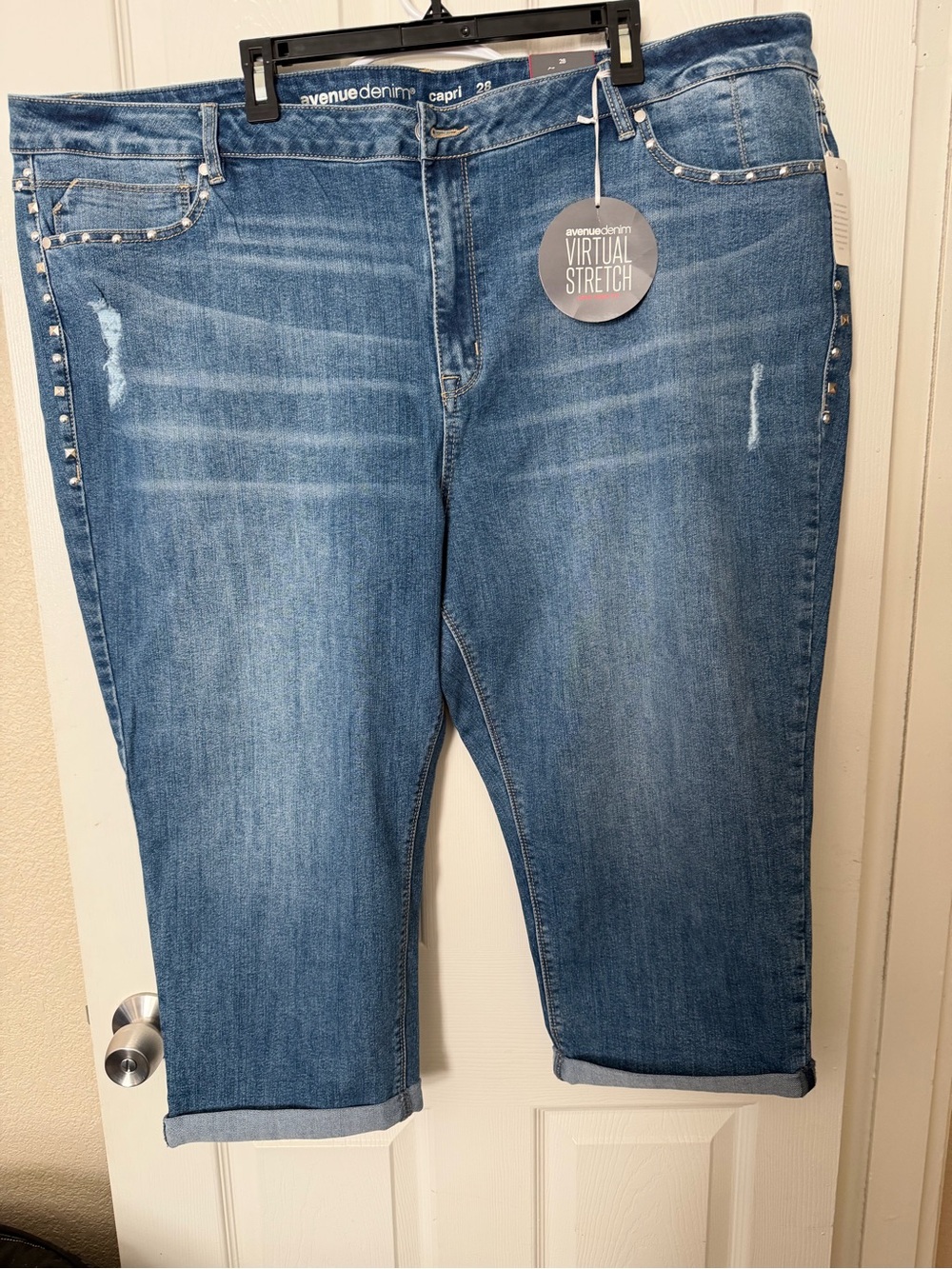 Avenue Medium Blue Studded Virtual Stretch Capri Jeans